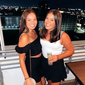 Meet your Posher, Mae